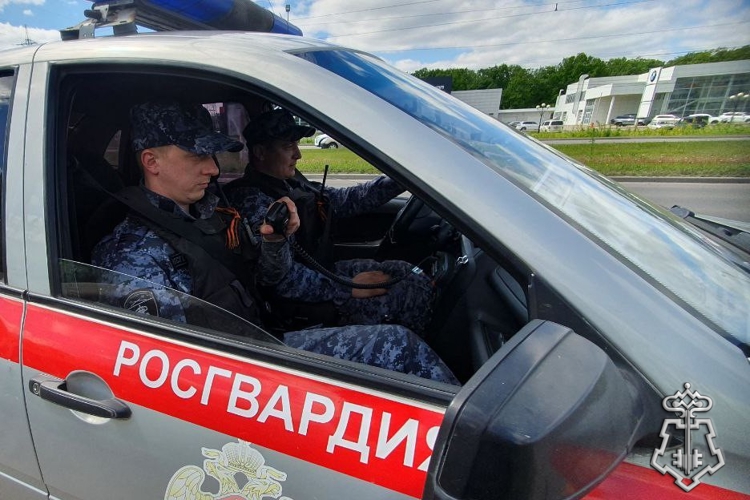 Курские росгвардейцы за прошедшую неделю выезжали 282 раза по сигналу «тревога»