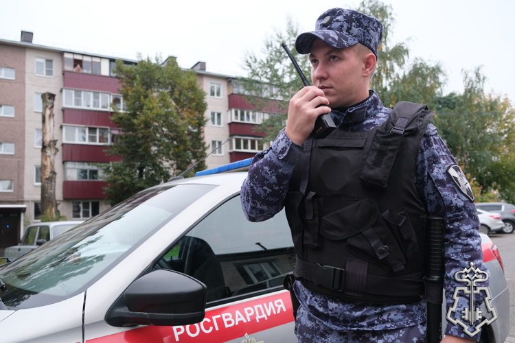 Курские росгвардейцы за прошедшую неделю выезжали 258 раз по сигналу «тревога»
