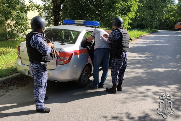 В Курске росгвардейцы задержали подозреваемого в грабеже