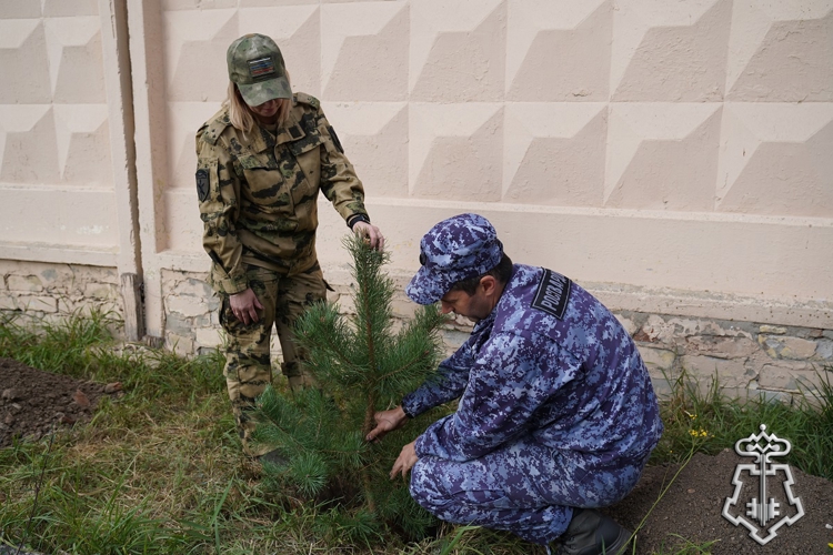 Росгвардейцы поддержали Всероссийскую экологическую акцию «Зеленая Россия» в Курске