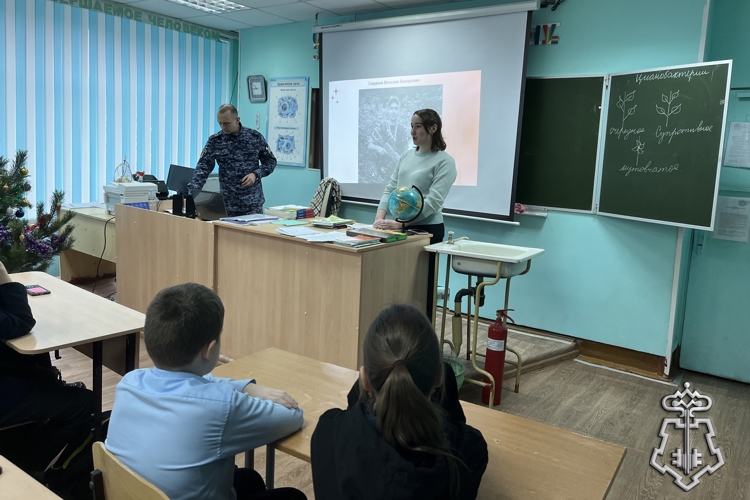 В Курской области росгвардейцы провели ряд патриотических мероприятий ко Дню Героев Отечества