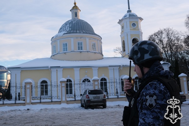 В Курской области сотрудники Росгвардии обеспечили безопасность празднования Рождества Христова