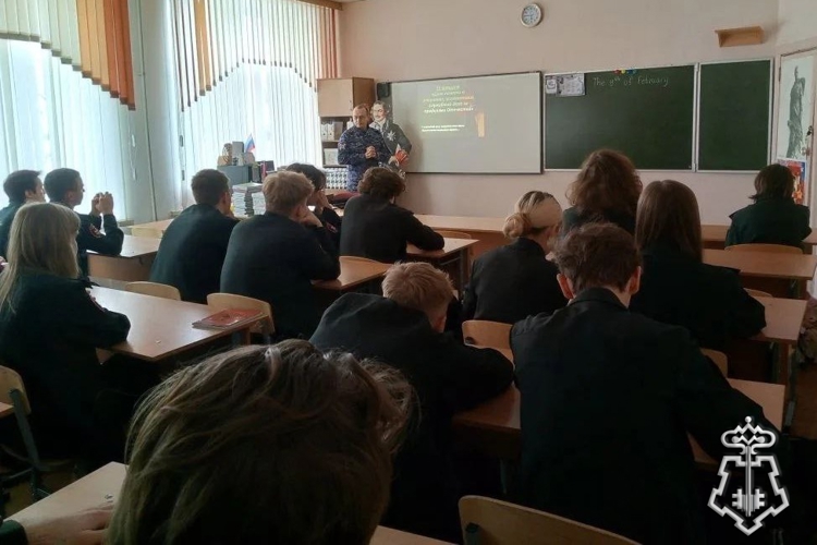 Росгвардейцы провели для курских кадет уроки мужества в честь воинов-афганцев