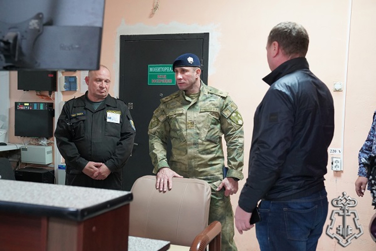 Росгвардия усилила меры безопасности в местах детского оздоровительного отдыха в Курской области